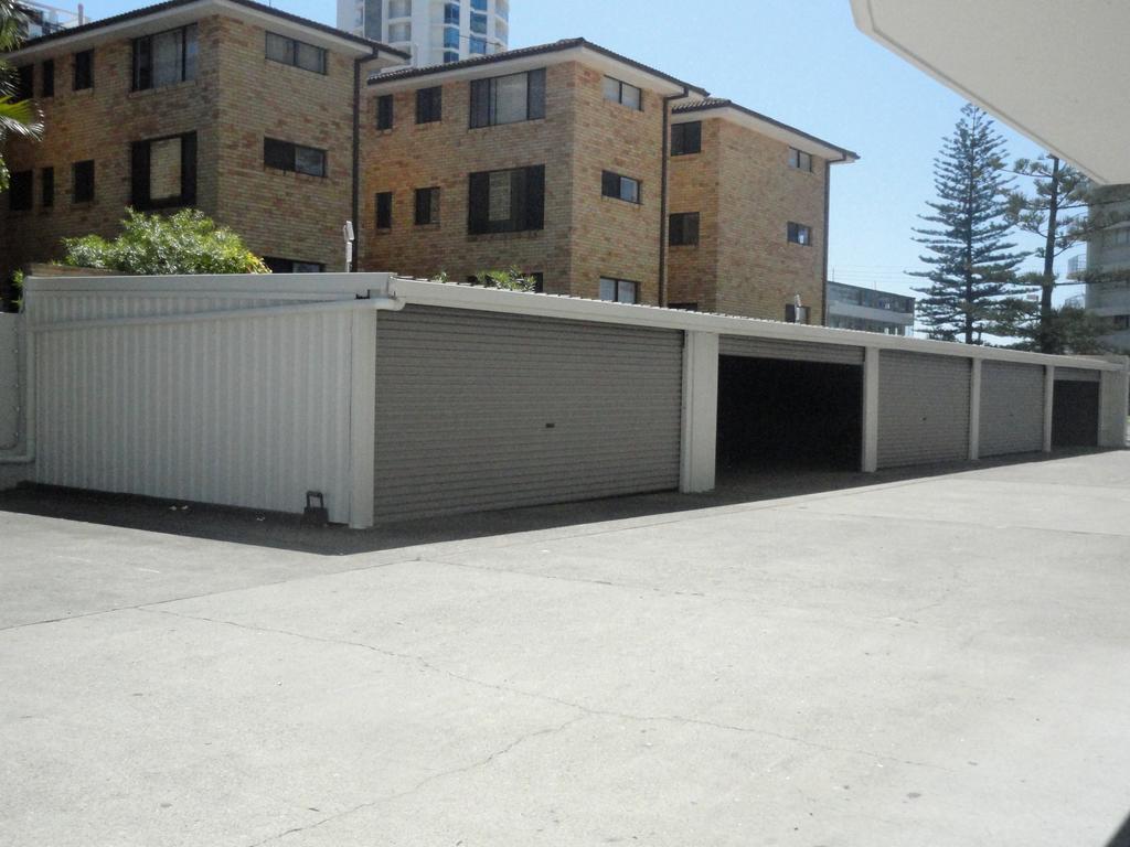 Queensleigh Holiday Apartments Broadbeach Exteriör bild