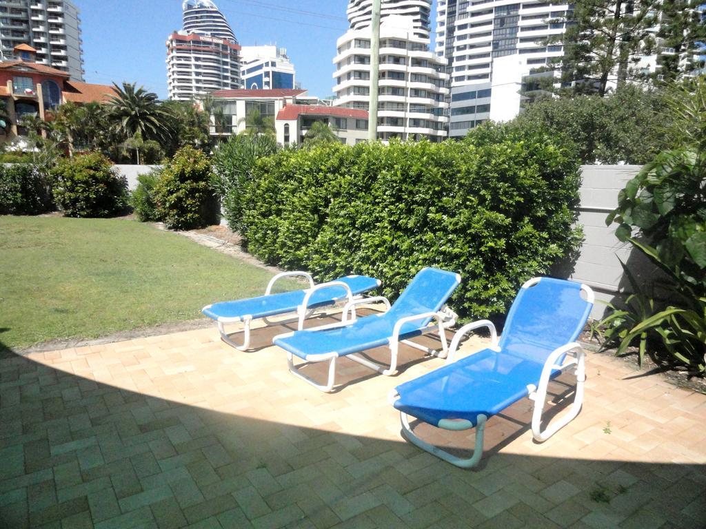 Queensleigh Holiday Apartments Broadbeach Exteriör bild
