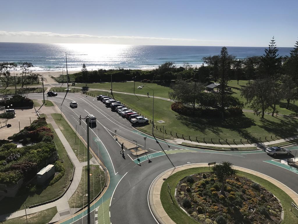 Queensleigh Holiday Apartments Broadbeach Exteriör bild